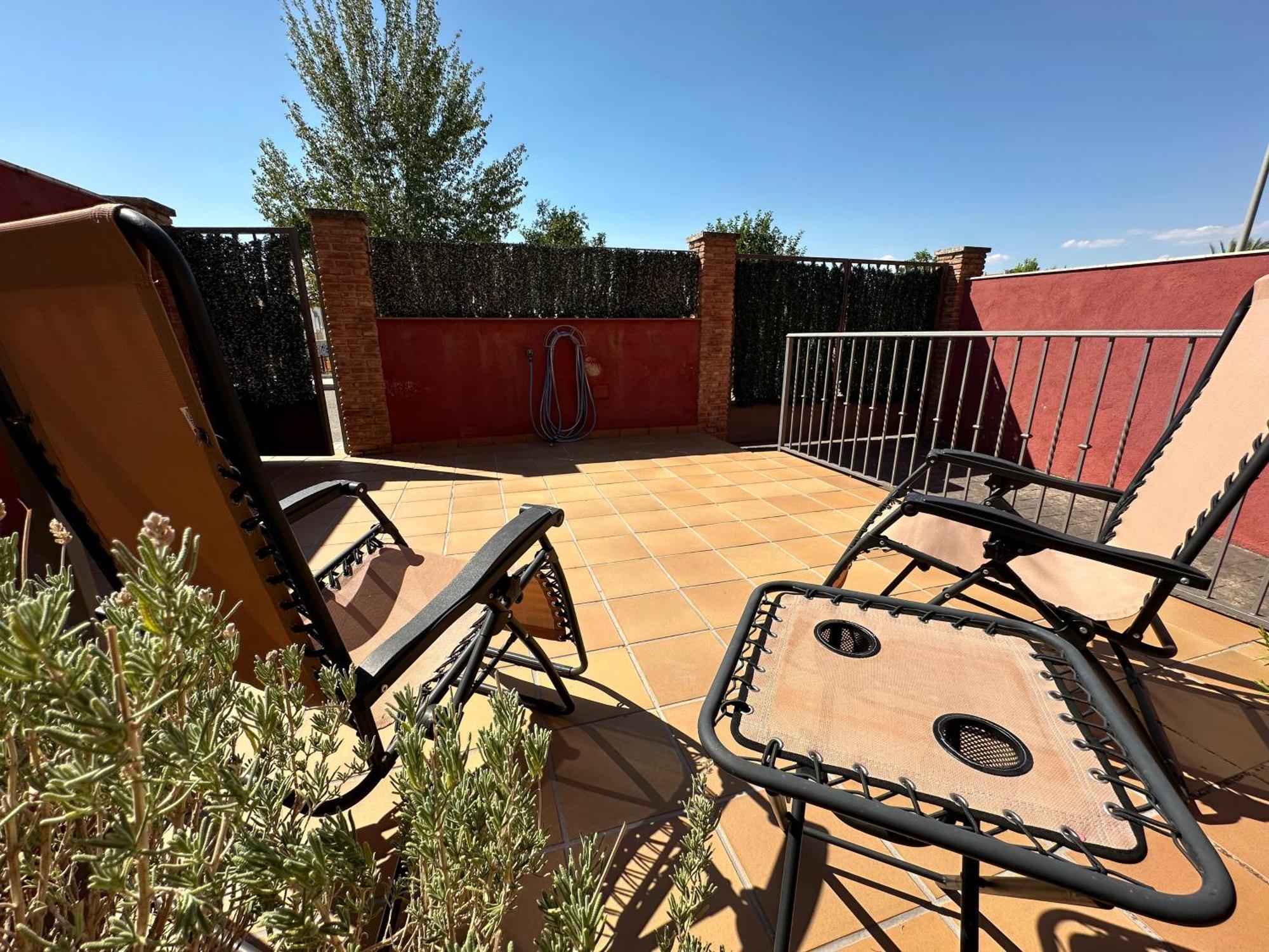 Vila Casa Grande De Tres Plantas Con Parking Gratis Linares  Exteriér fotografie
